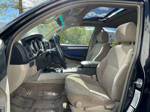 Used 2005 Toyota 4Runner SR5 image 12