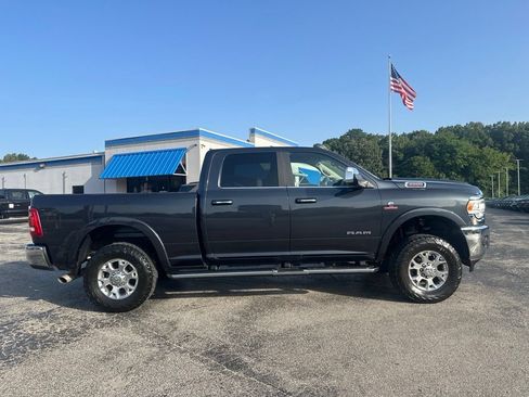 Used 2022 RAM 3500 Laramie AWD/4WD image 2