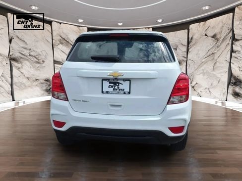 Used 2017 Chevrolet Trax LS AWD/4WD image 6