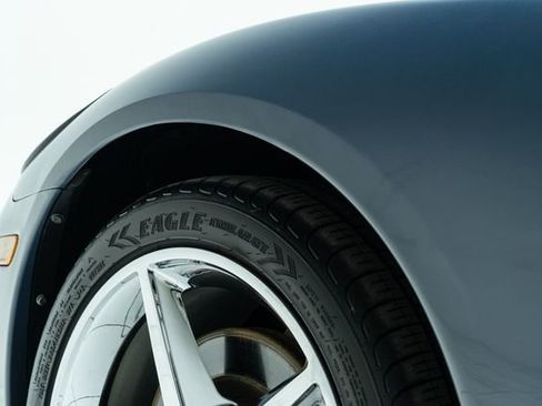 Used 2011 Chevrolet Corvette Coupe w/ 1LT image 21