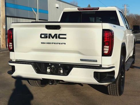 Used 2024 GMC Sierra 1500 Elevation w/ Elevation Premium Package image 3