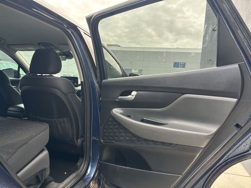 Used 2023 Hyundai Santa Fe SE w/ Winter Weather Package image 11