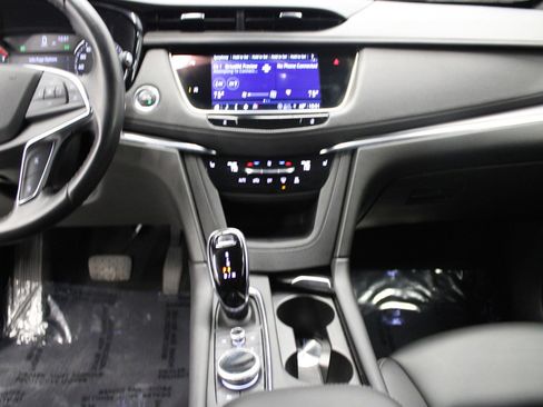 Certified 2022 Cadillac XT5 Luxury image 24