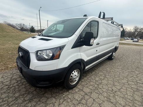 Used 2021 Ford Transit 150 Low Roof AWD image 3