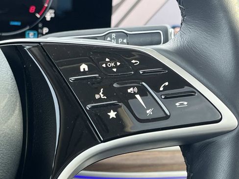 Used 2025 Mercedes-Benz GLE 350 4MATIC image 27