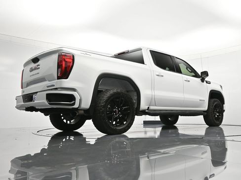 Certified 2025 GMC Sierra 1500 Elevation image 41