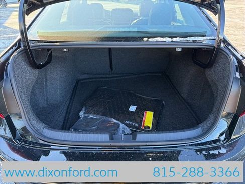 New 2026 Volkswagen Jetta SE image 25