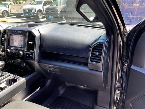 Used 2019 Ford F150 XLT w/ Equipment Group 302A Luxury AWD/4WD image 17
