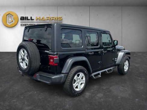 Used 2019 Jeep Wrangler Unlimited Sport S AWD/4WD image 2