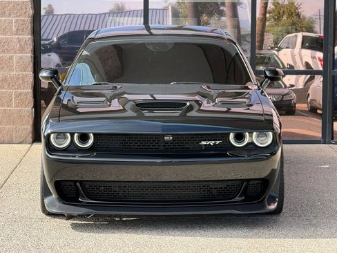 Used 2015 Dodge Challenger SRT Hellcat RWD image 19