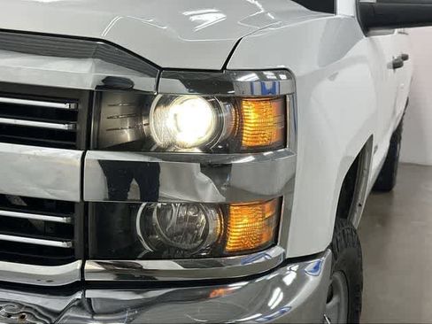 Used 2018 Chevrolet Silverado 2500 W/T w/ Snow Plow Prep Package AWD/4WD image 31
