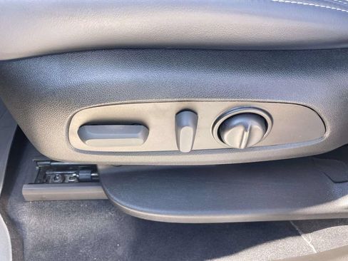 Used 2024 Buick Enclave Essence w/ Sport Touring Edition AWD/4WD image 16