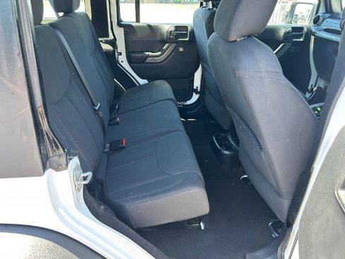 Used 2016 Jeep Wrangler Unlimited Sport AWD/4WD image 13