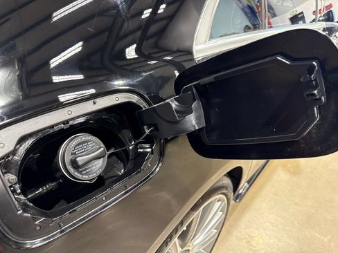 Used 2015 Mercedes-Benz S 550 4MATIC Sedan image 57