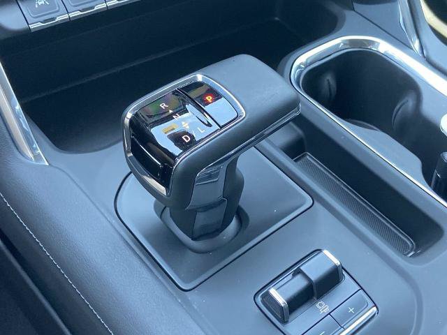 Used 2025 GMC Sierra 1500 Denali AWD/4WD image 12