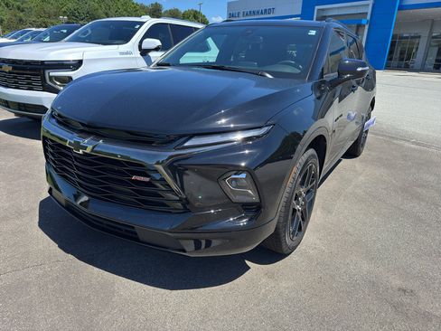 New 2026 Chevrolet Blazer RS w/ LPO, Floor Liner Package FWD image 1