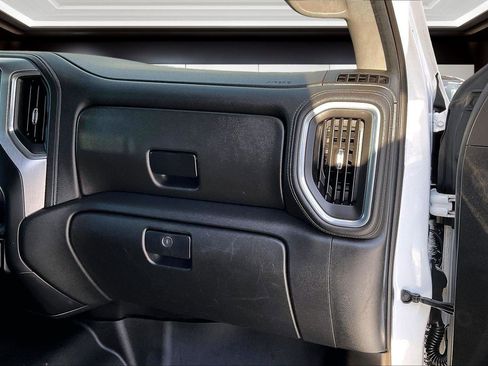 Used 2021 GMC Sierra 1500 SLE w/ X31 Off-Road Package image 16