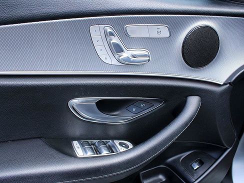 Used 2018 Mercedes-Benz E 300 image 9