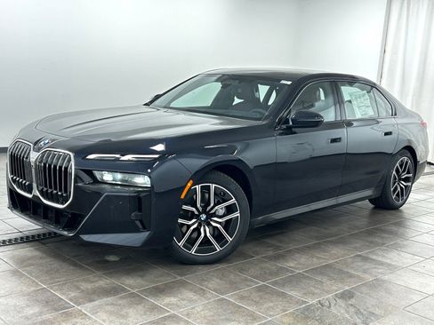 New 2026 BMW 740i xDrive AWD/4WD image 1