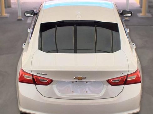 Used 2016 Chevrolet Malibu LT w/ Leather Package FWD image 11