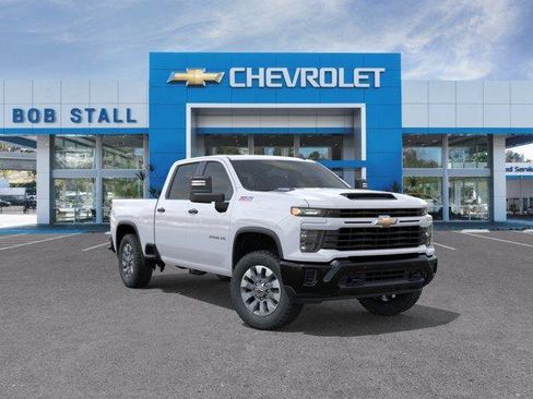 Used 2026 Chevrolet Silverado 2500 Custom w/ Custom Value Package AWD/4WD image 1