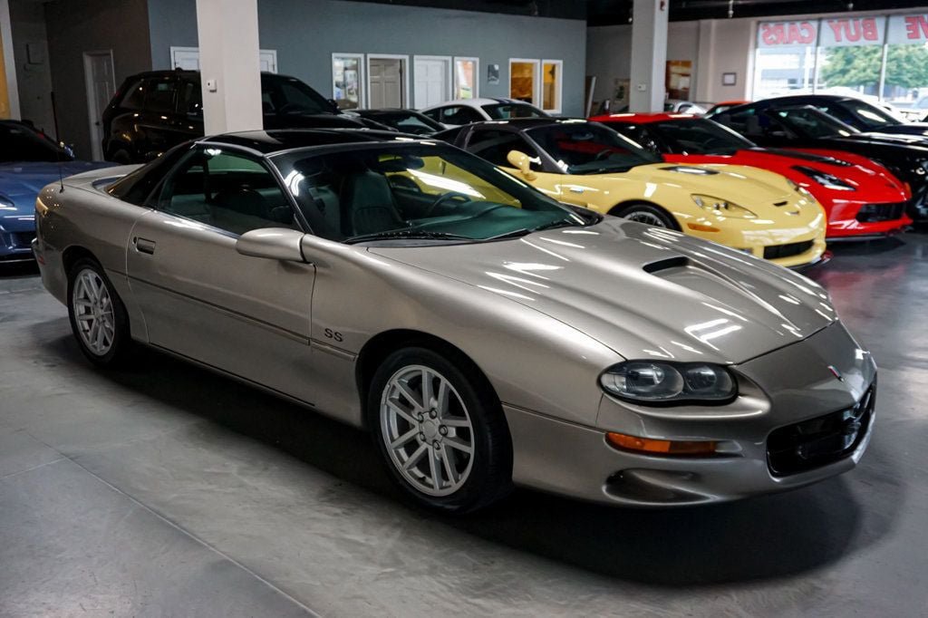 Used 2002 Chevrolet Camaro Z28 w/ SS Performance/Appearance Pkg RWD image 4