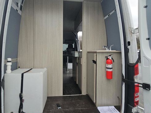 Used 2017 Mercedes-Benz Sprinter 144 Cargo image 9