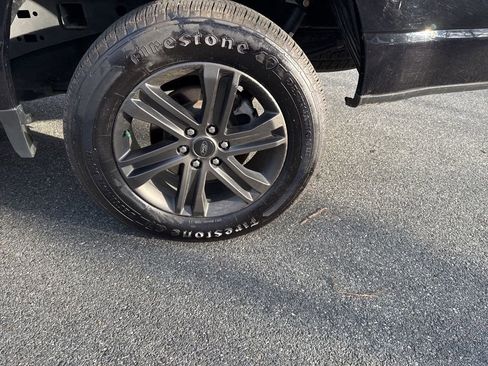 Used 2022 Ford F150 XLT w/ Equipment Group 302A High image 8