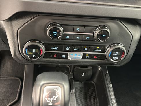 Used 2025 Ford Bronco Big Bend AWD/4WD image 18