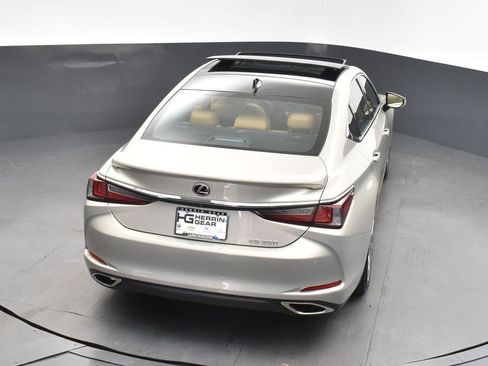 Used 2022 Lexus ES 350 Ultra Luxury FWD image 36