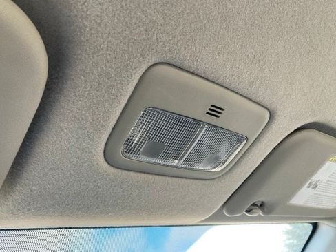Used 2012 Toyota Corolla LE FWD image 22