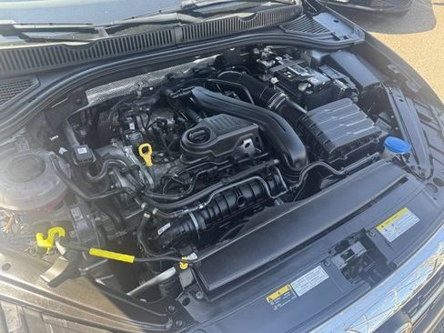 Used 2023 Volkswagen Jetta SE w/ Panoramic Sunroof Package FWD image 28
