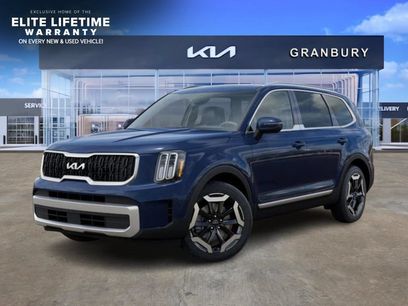 New 2025 Kia Telluride EX w/ EX Captain's Chair Package