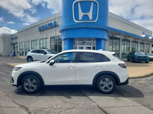 New 2026 Honda HR-V LX image 11