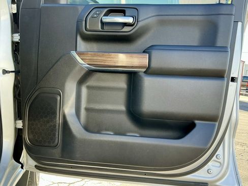 Used 2020 Chevrolet Silverado 1500 LT w/ Texas Edition image 22