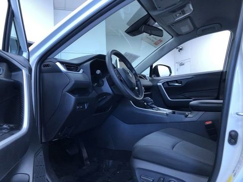Certified 2025 Toyota RAV4 XLE AWD/4WD image 10