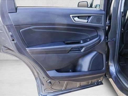 Used 2019 Ford Edge Titanium w/ Equipment Group 301A image 23