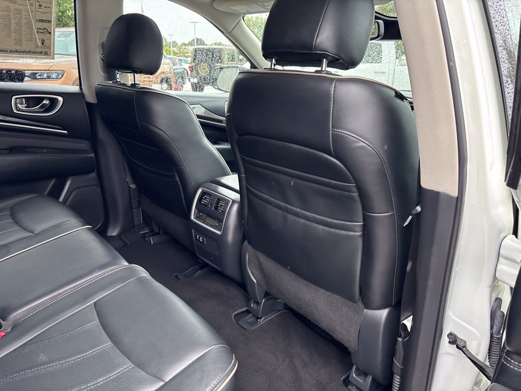 Used 2020 INFINITI QX60 Luxe w/ Essential Package FWD image 18