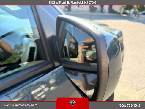 Used 2018 GMC Sierra 1500 SLE w/ SLE Value Package AWD/4WD image 31