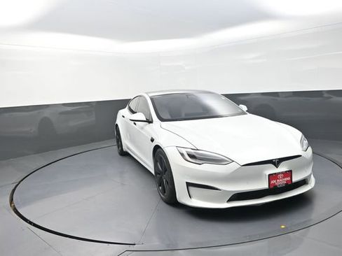 Used 2022 Tesla Model S image 44