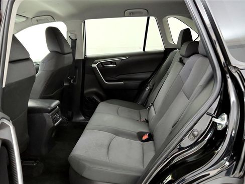 Certified 2025 Toyota RAV4 XLE image 21