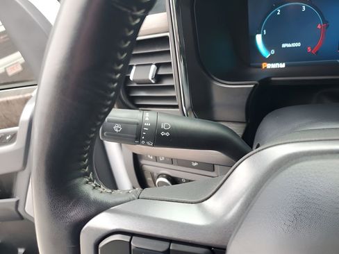 Used 2024 Ford F350 Lariat image 35