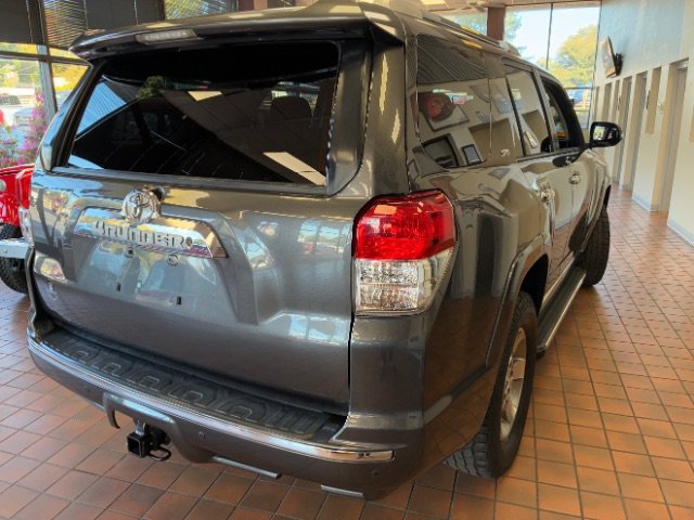 Used 2011 Toyota 4Runner SR5 AWD/4WD image 9