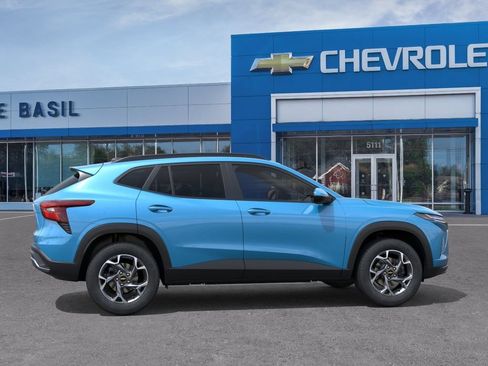New 2026 Chevrolet Trax LT FWD image 5