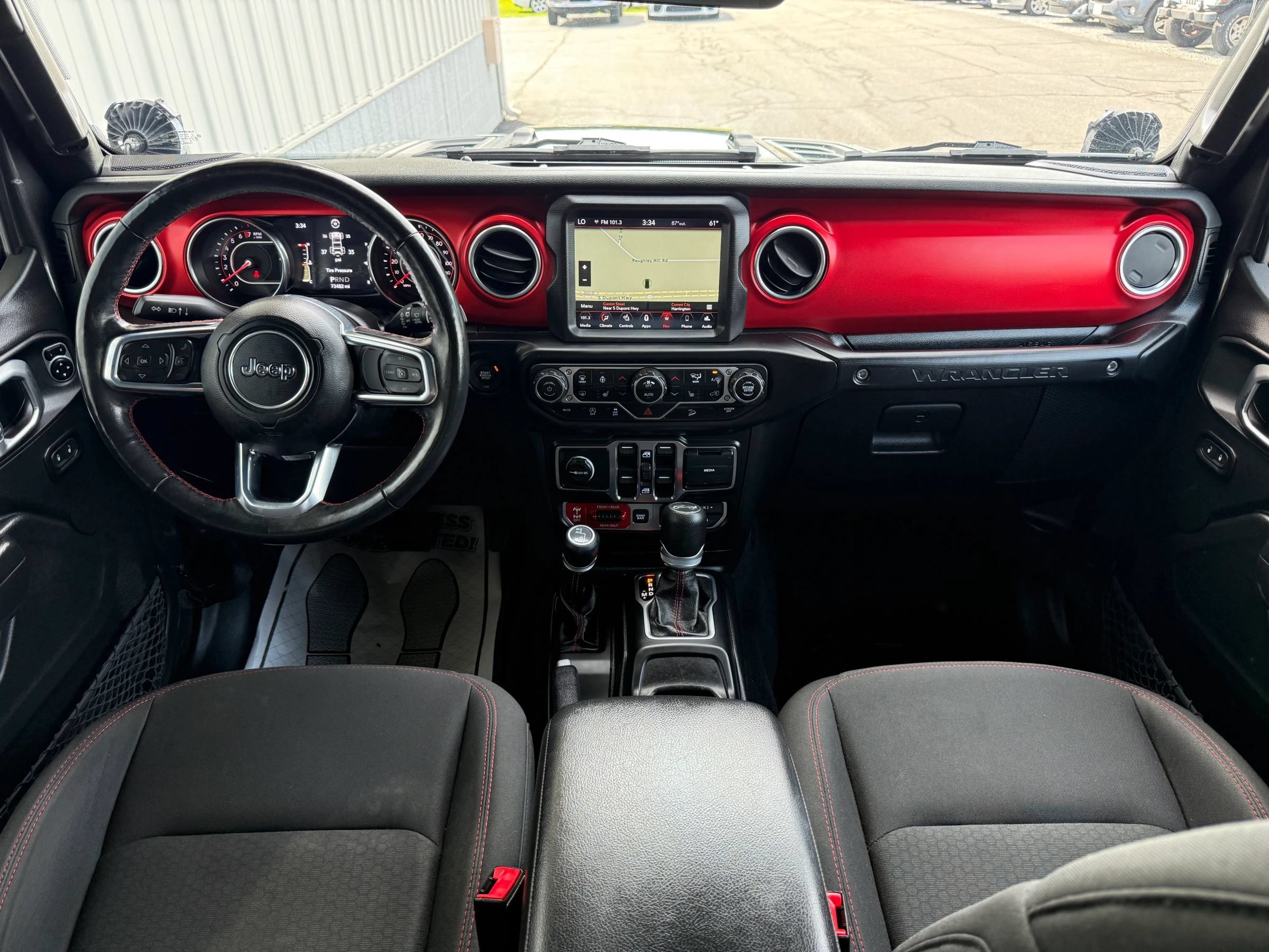 Used 2020 Jeep Wrangler Unlimited Rubicon w/ Dual Top Group AWD/4WD image 17