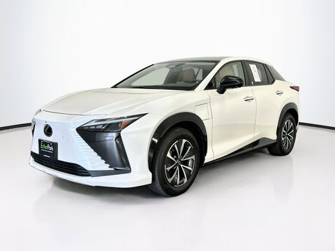 Used 2023 Lexus RZ 450e Premium w/ Technology Package AWD/4WD image 3