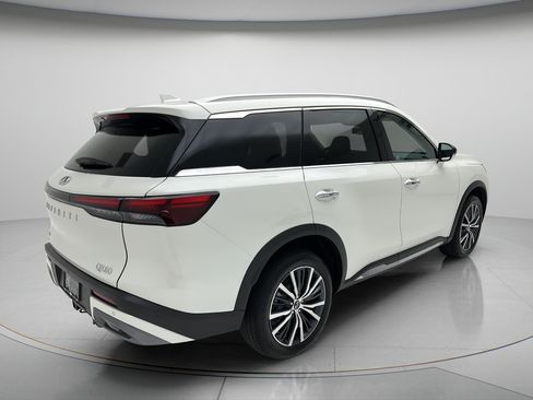 Used 2024 INFINITI QX60 Sensory AWD/4WD image 5