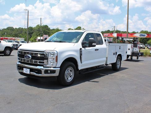 Used 2024 Ford F350 XL w/ XL Chrome Package RWD image 10