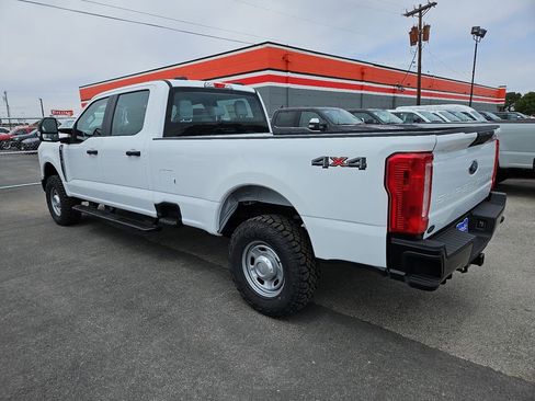 New 2026 Ford F250 XL AWD/4WD image 8