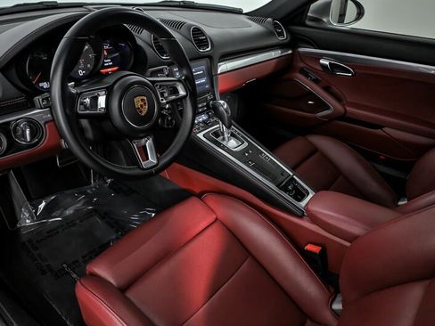 Used 2018 Porsche 718 Cayman S image 16